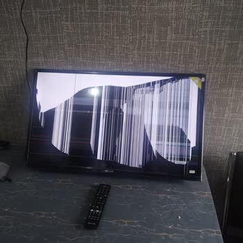 Kırık Televizyon Ve Çözüm Bulunamayan Sorun