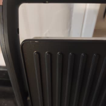 Arçelik Yeni Alınan Tost Makinesinde Çizik Ve Deformasyon