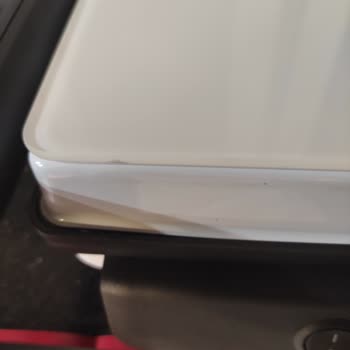 Arçelik Yeni Alınan Tost Makinesinde Çizik Ve Deformasyon