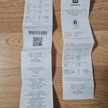 Deichmann'dan Alınan Adidas Ayakkabının 1 Ayda Deformasyonu Ve İletişim Sorunları