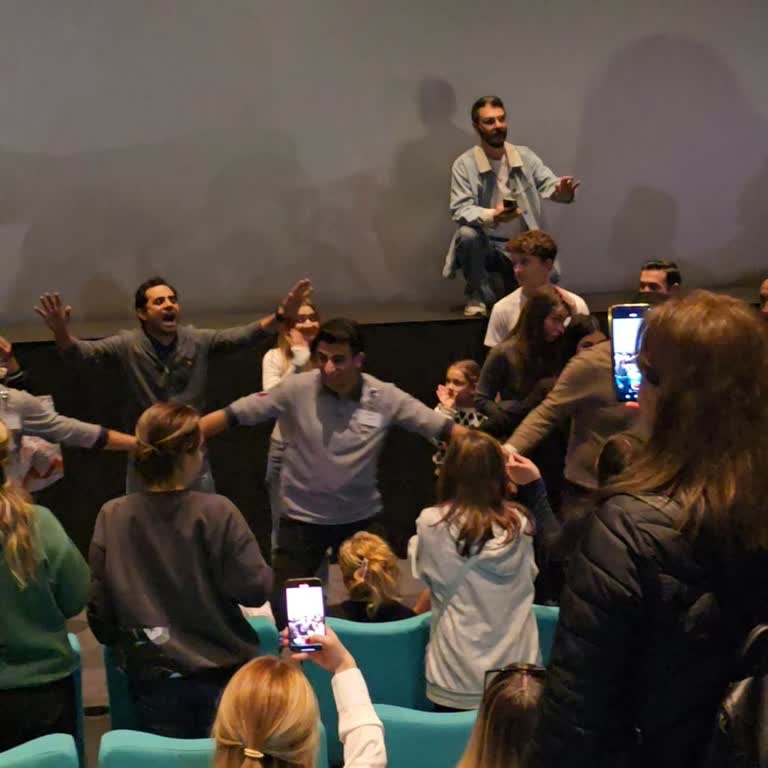 Etkinlikte Hayal Kırıklığı: Söyleşi Ve Sinema Deneyimi