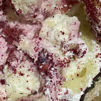 Şelale Restaurant Bozuk Pasta Ve Küflü Meyvelerle Hayal Kırıklığı