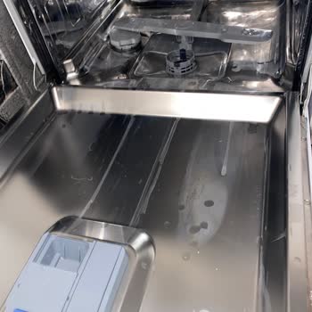 Bulaşık Makinesi Köpüklenme Sorunu Ve Tuz Tüketimi