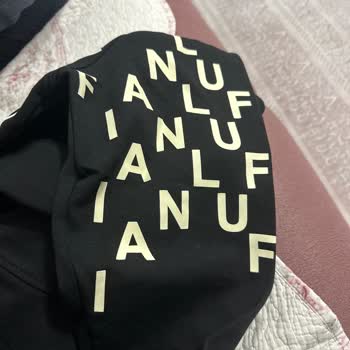 Lufian Sweatshirt Kollarının Renk Değişimi