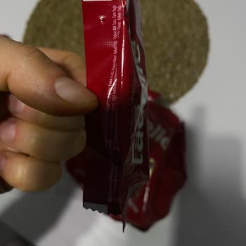Aldığım Çikolata Paketinden Boş Çikolatalar Çıktı