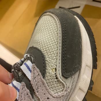 Kalitesiz Ürün Ve İlgisiz Müşteri Hizmetleri