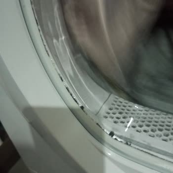 Ek