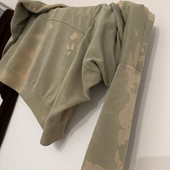 Bingo Oksijenli Çamaşır Suyu Kıyafetlerimi Mahvetti