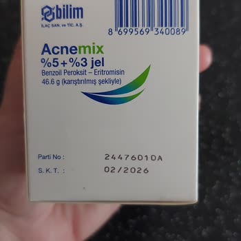 Acnemix Jel Sonrası Şok: Yüzde Kızarıklık Ve Şişlik
