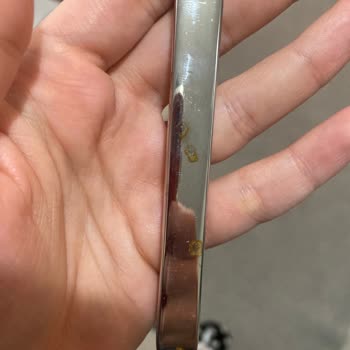 Paslanan Çatal Bıçak Takımı Ve İletişim Sorunları