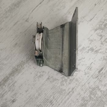 İstikbal Yatak Odası Takımı: Eğilen Parçalar Ve Pahalı Yedekler