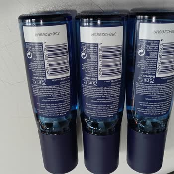 Şok Marketler'den Aldığım Nivea Spreylerin Koku Sorunu