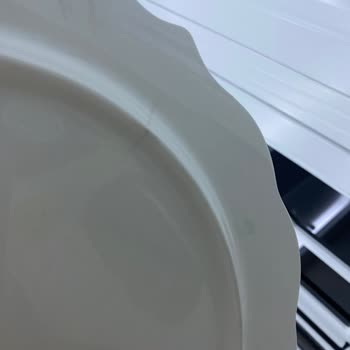 Kırılan Yemek Takımı Ve İlgisiz Müşteri Hizmetleri