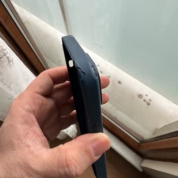 Apple Kılıflarının Dayanıklılığı Hayal Kırıklığı Yaratıyor