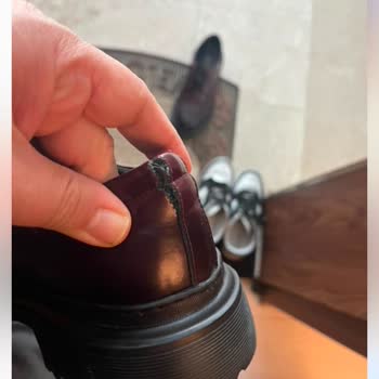 Trend. Luxurry Kısa Sürede Yırtılan Ayakkabı İçin Dönüş Sağlanmadı!