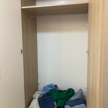 Yanlış Ölçülerle Gelen Raflar Ve Sürekli Oyalama
