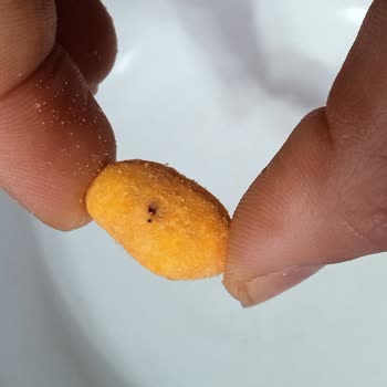 Aldığım Çerezya Soslu Fıstık Cipsinde Kurt Ve Güve Şoku