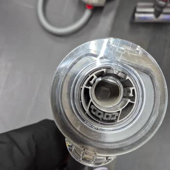 Dyson V15 Süpürge İle Bitmeyen Sorunlar