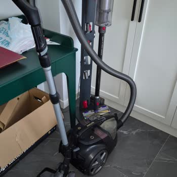 Dyson V15 Süpürge İle Bitmeyen Sorunlar