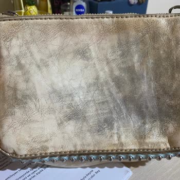 Çantamın Rengi Değişti, Yardım Bekliyorum