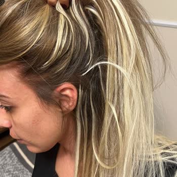 Ali Gür Bostancı'da Saç Boyama Kabusu: Yanlış Renk, Yanan Saçlar Ve Alerjik Reaksiyon