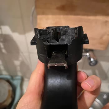 Airfryer Tutma Yeri Erimesi