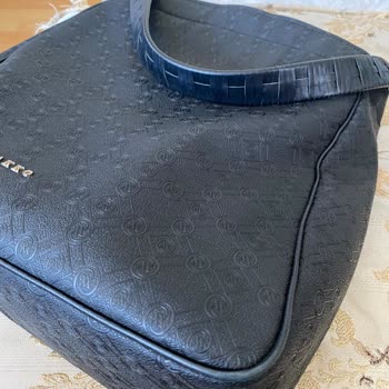 Vakko Çantamda Beklenmedik Deformasyon