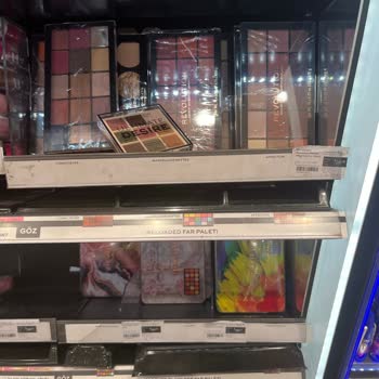 Watsons Mağazasında Fiyatlandırma Ve İlgisizlik Sorunu