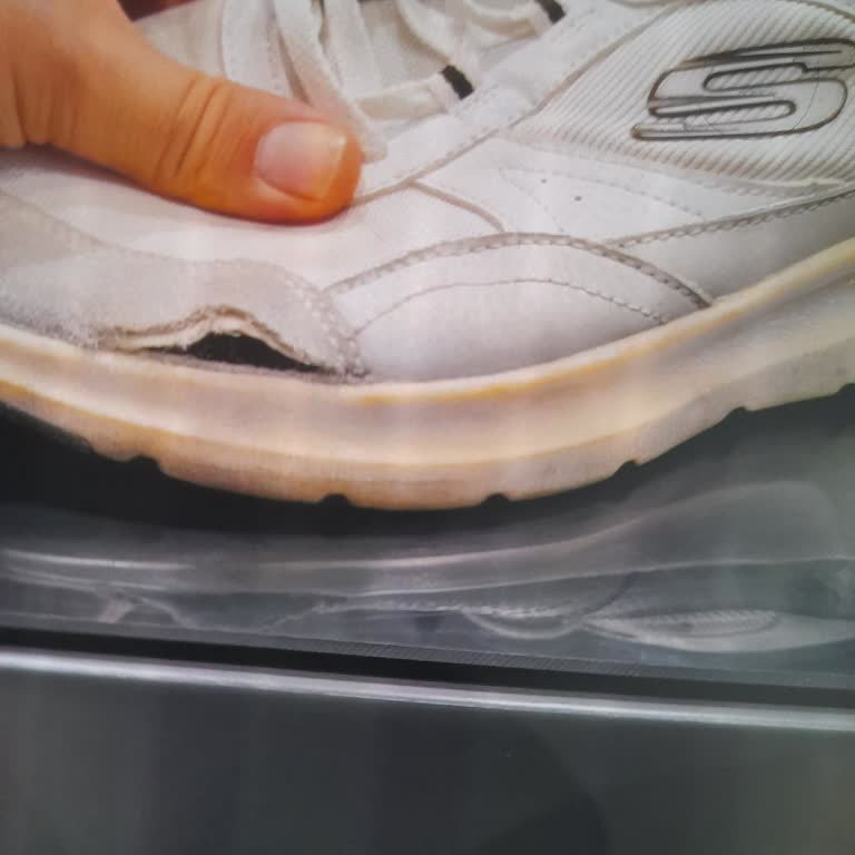 Skechers Ürünü Yırtıldı Ve İade Sorunu