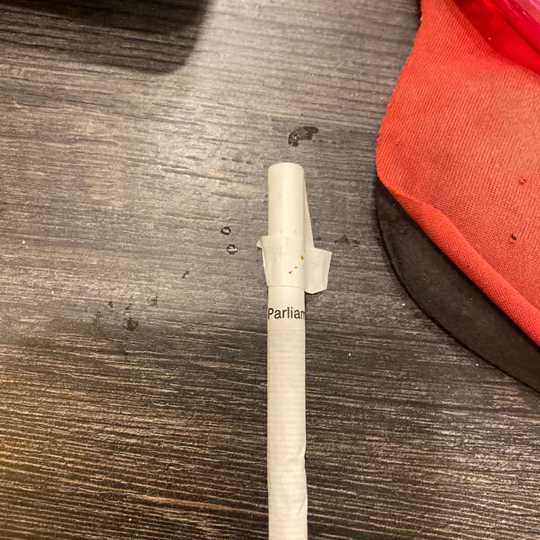 Parliament Sigara Paketinde Arızalı Ürün Şoku