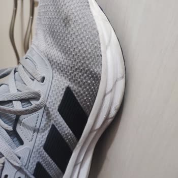 Adidas Ayakkabıda Beklenmedik Deformasyon Ve Hayal Kırıklığı