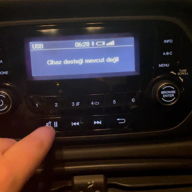 Egea Araçta USB Hatası Ve Çözüm Arayışı