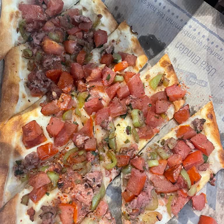 Zonguldak AVM'de Kuşbaşılı Pide Hayal Kırıklığı