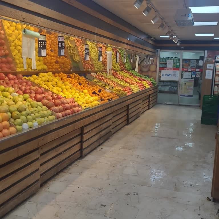 Tavandan Akan Sular Ve İhmalkâr Mağaza Yönetimi