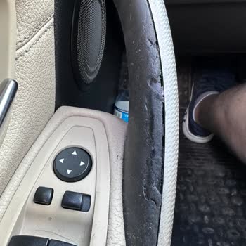 BMW Kapı Kolu Tutamaçlarının Erimesi Ve Deformasyonu