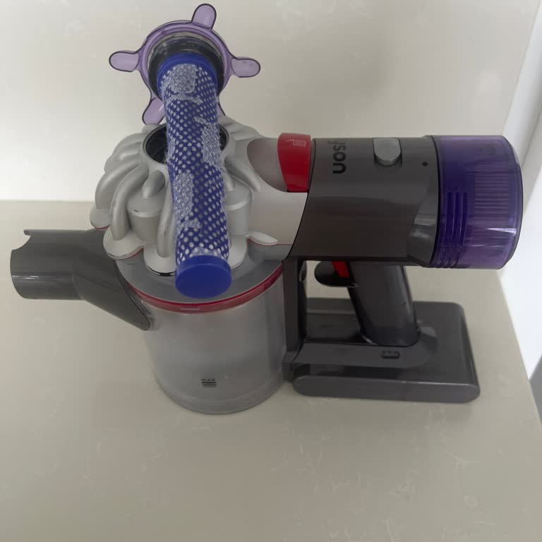 Dyson V8 Süpürge Başlık Sorunu
