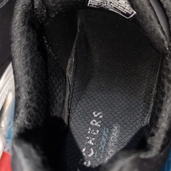 Skechers Ayakkabı Üretim Hatası Ve Müşteri Memnuniyetsizliği!