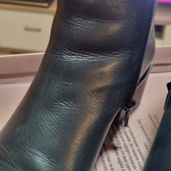 Derimod Botlar İlk Kullanımda Çatladı: Hayal Kırıklığı