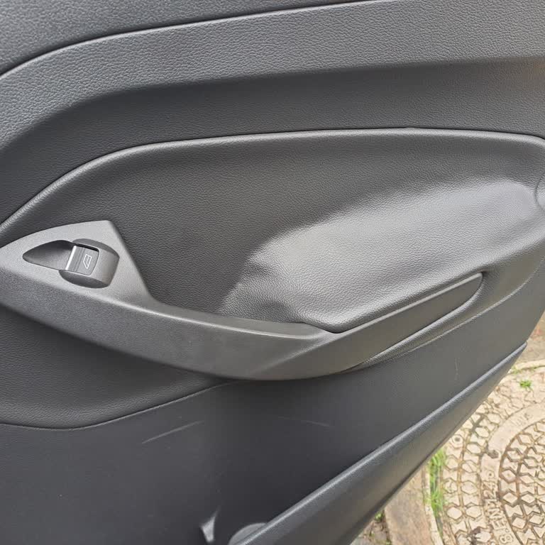 Ford Kuga'da Kapı Sorunu Ve Yetkili Servislerin Tutumu