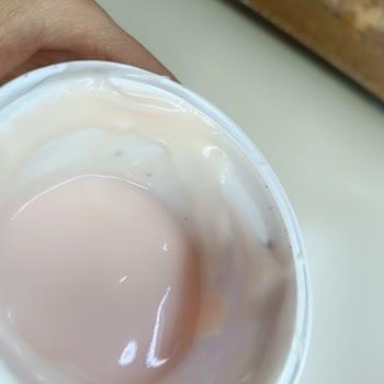 Danone Süprix Ürünün İçinden Çıkan Parçacıklar