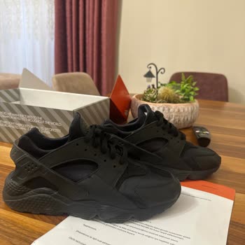 Nike Ayakkabıda Kalitesiz İnceleme Süreci