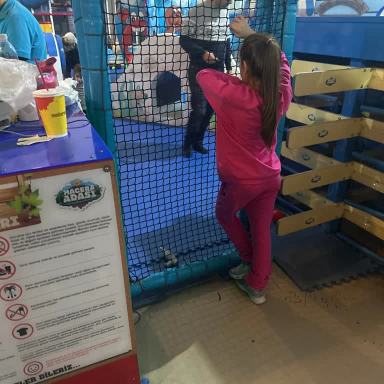 Oyun Alanında Güvenlik Ve Görevli Eksikliği