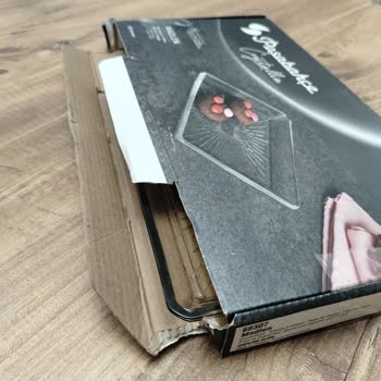 Kırık Tabak Ve Kaba Davranış