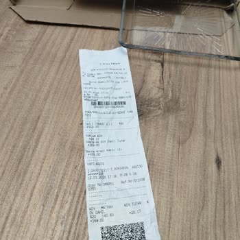 Kırık Tabak Ve Kaba Davranış