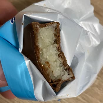 BİM'den Aldığım Çikolatanın İçinden Kıl Çıktı