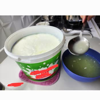 Süt Alırken Hayal Kırıklığı: Yoğurt Yerine Su Çıktı!