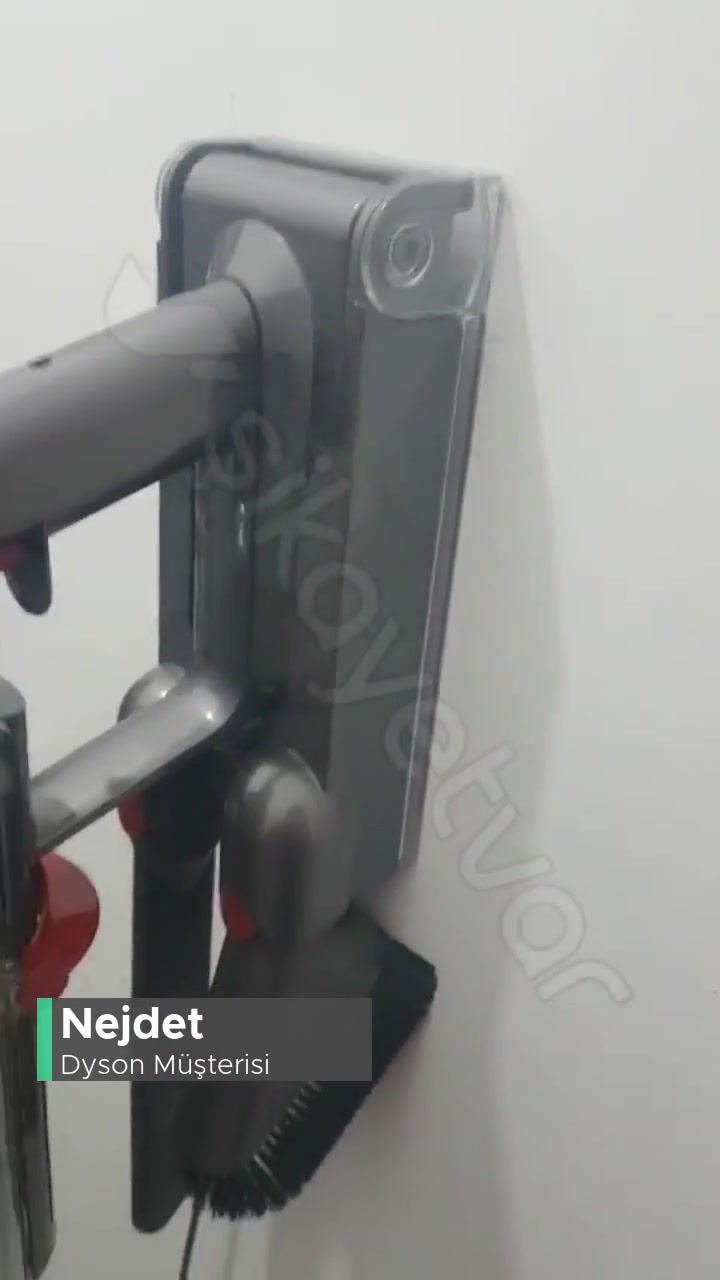 Dyson V10 Şarj Olmuyor, Kırmızı Işık Yanıp Sönüyor! videonun kapak resmi