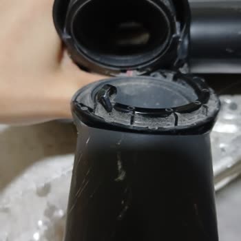 Philips Ev Aletleri Aqua Trio 7000: Süpürge Sorunları Ve Garanti Talebi!