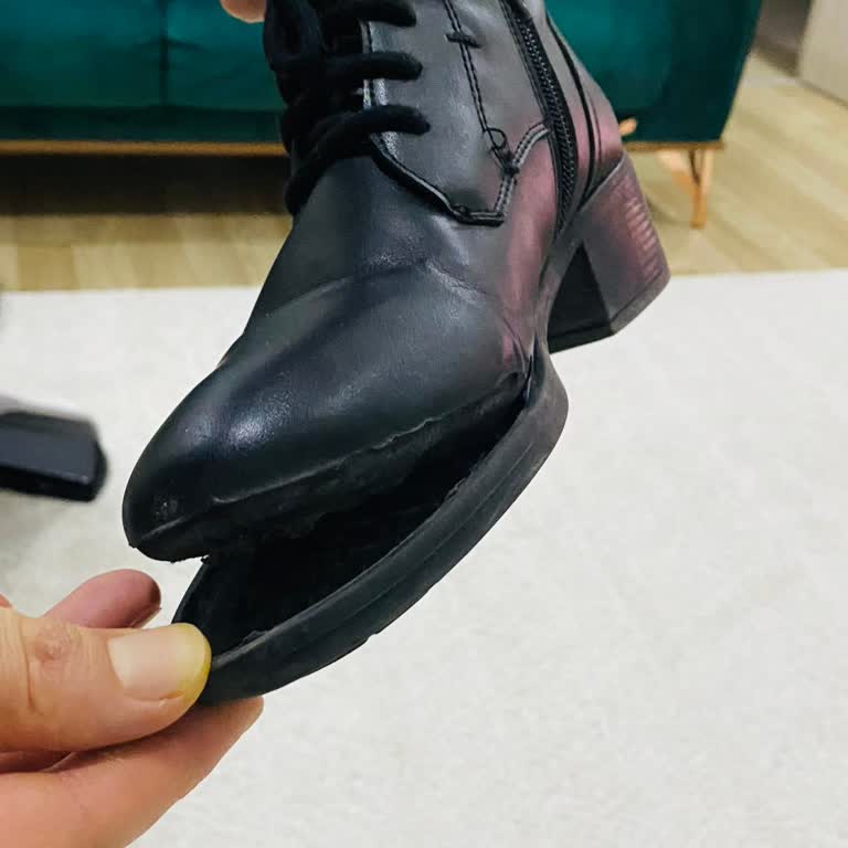 Derimod Botlarının Kalitesizliği Ve Yetersiz Müşteri Hizmeti