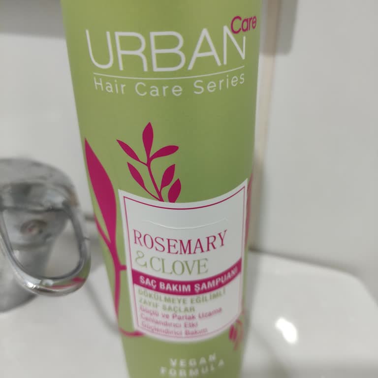 Urban Rosemary Şampuan: Saç Dökülmesine Karşı Umutlarım Yıkıldı